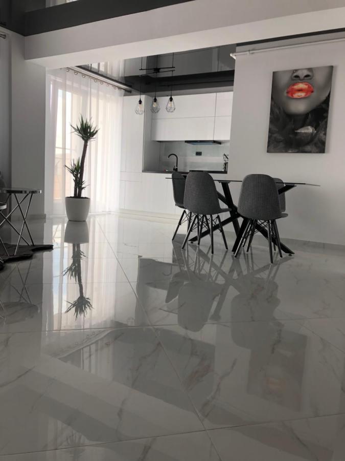 Mamaia Beach Luxury Apartment Exterior photo