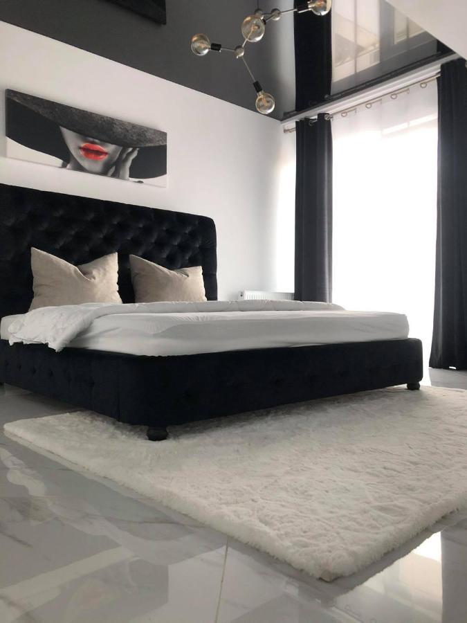 Mamaia Beach Luxury Apartment Exterior photo